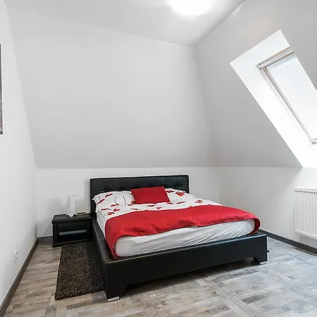 Hotel Apartments Benesova 6